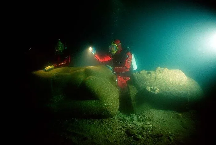 El Misterio de las Zonas Arqueológicas Submarinas 1 El Misterio de las Zonas Arqueológicas Submarinas