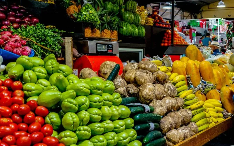 Los colores y sabores de los mercados mexicanos 1 Los colores y sabores de los mercados mexicanos